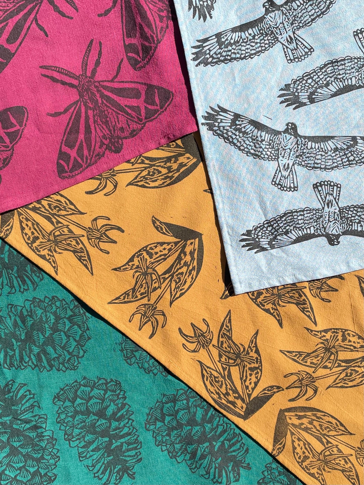 Linen Tea Towel: Pinecone on Emerald