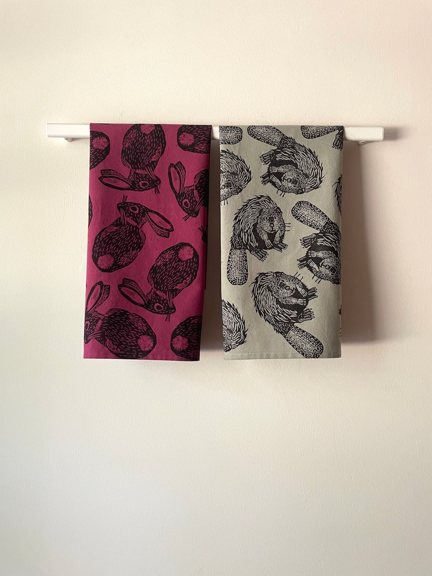 Cotton Tea Towel: Beaver on Sage