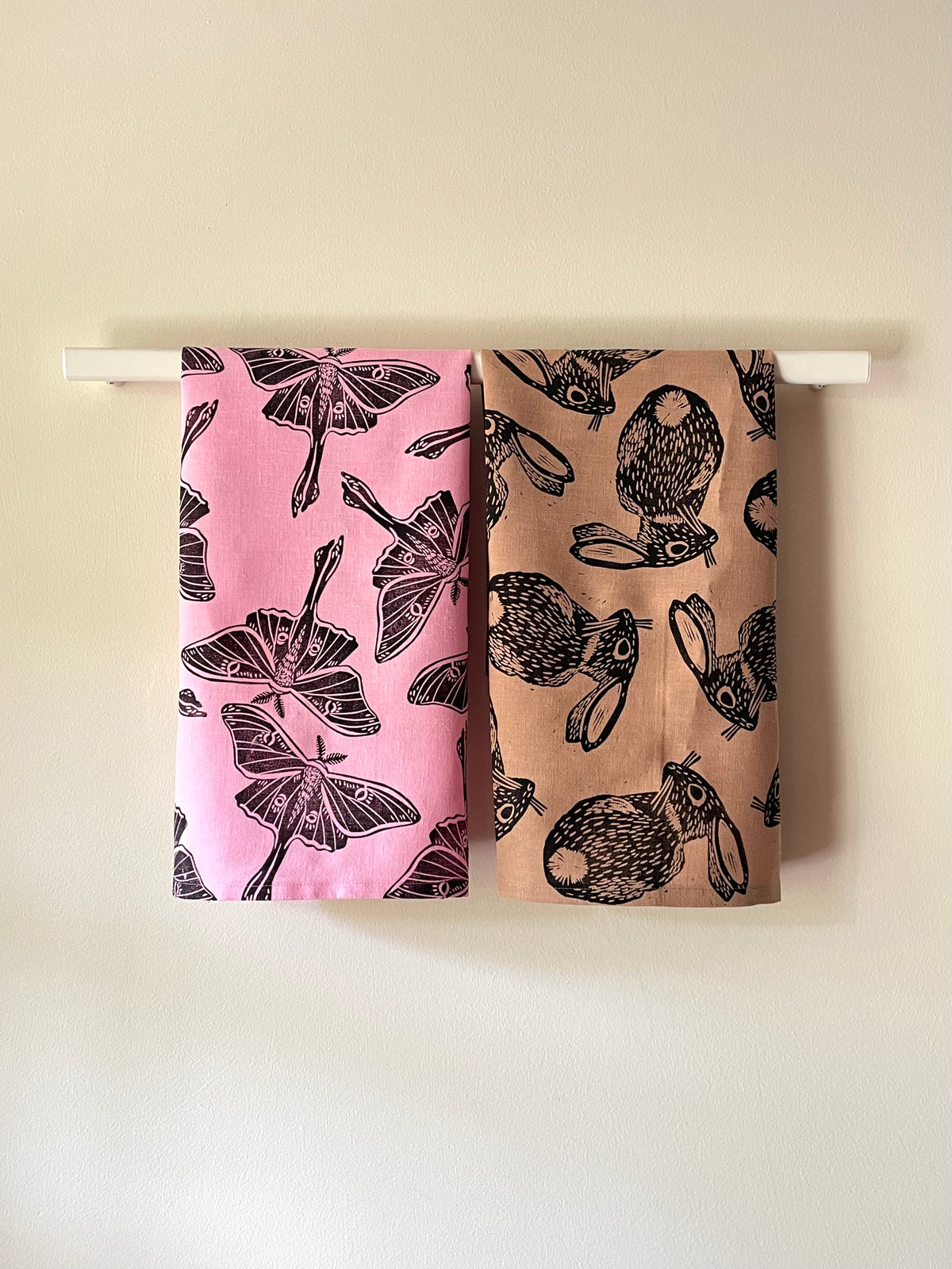 Linen Tea Towel: Cottontail on Coffee