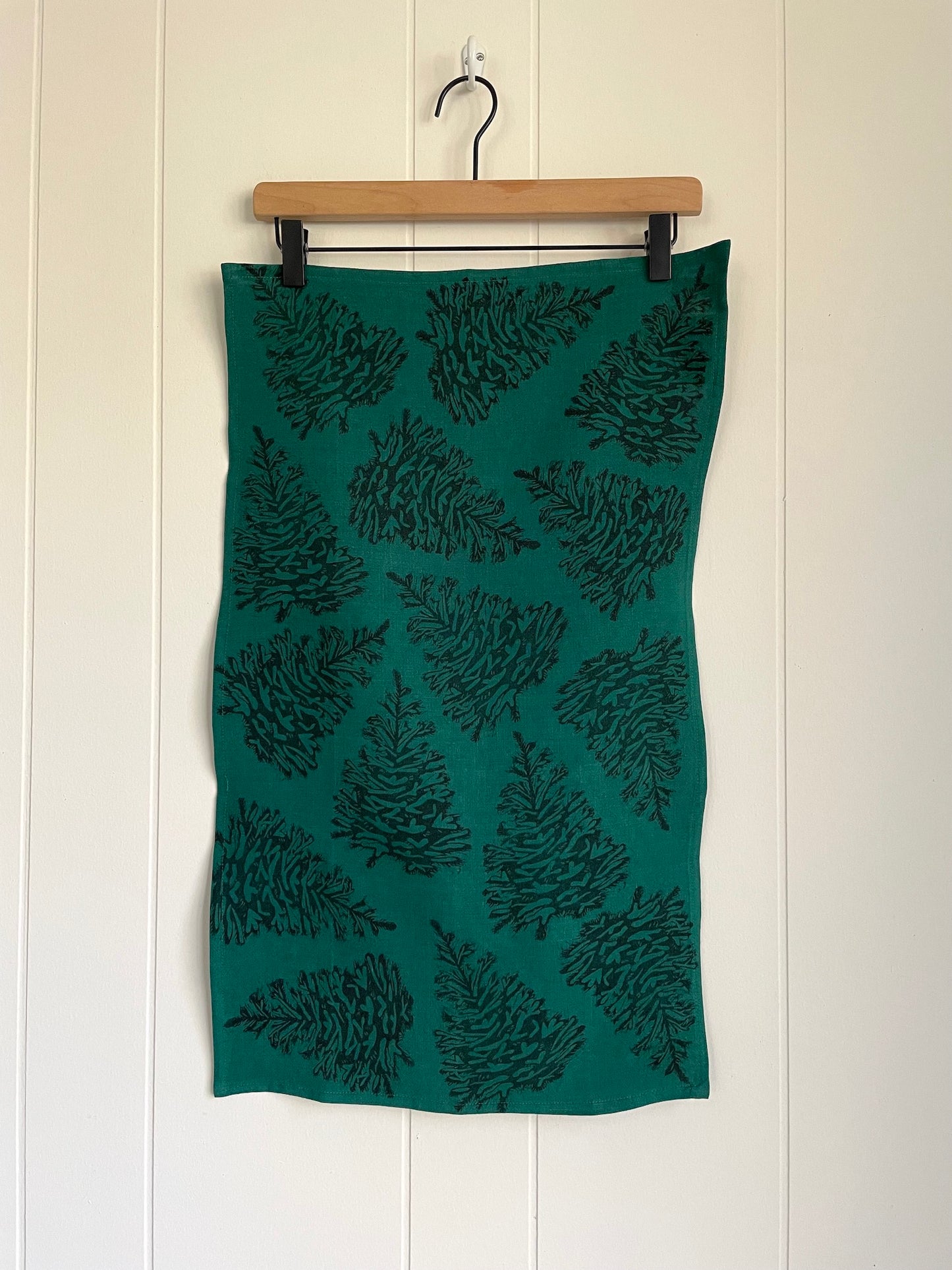 Linen Tea Towel: Fraser Fir on Emerald
