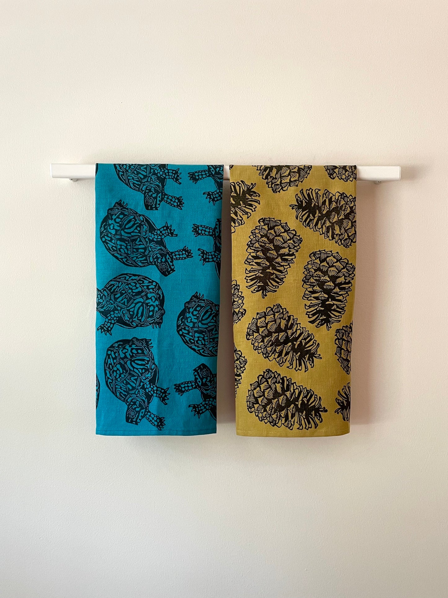 Linen Tea Towel: Pinecone on Avocado