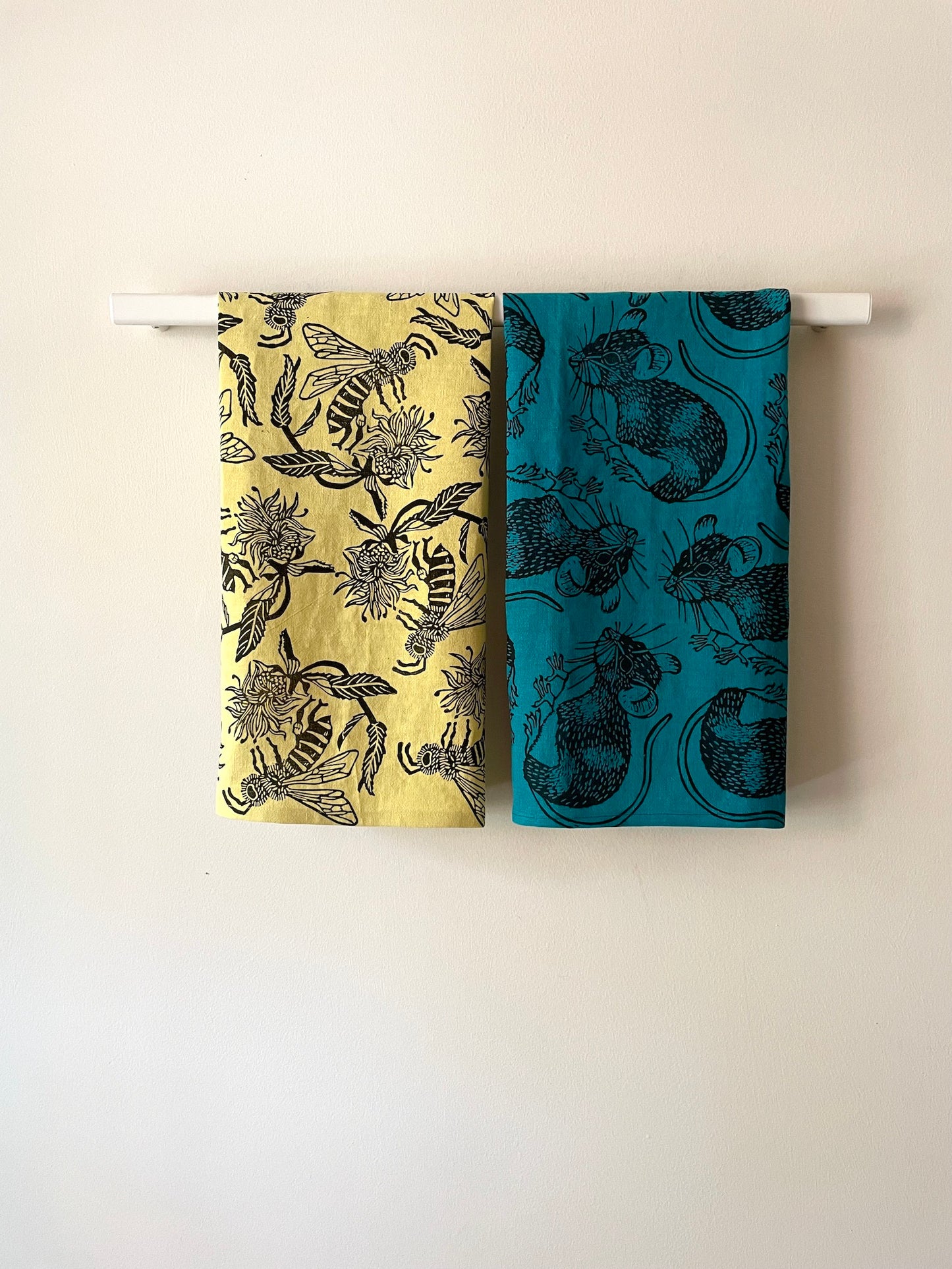 Linen Tea Towel: Deer Mouse on Emerald